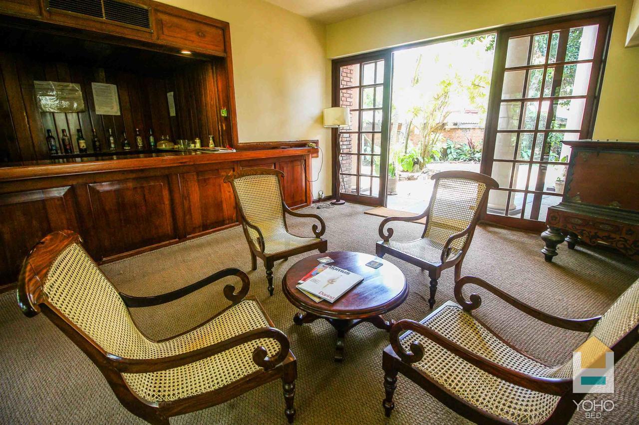 Yoho Rivi Ras Hotel Dehiwala-Mont Lavinia Extérieur photo
