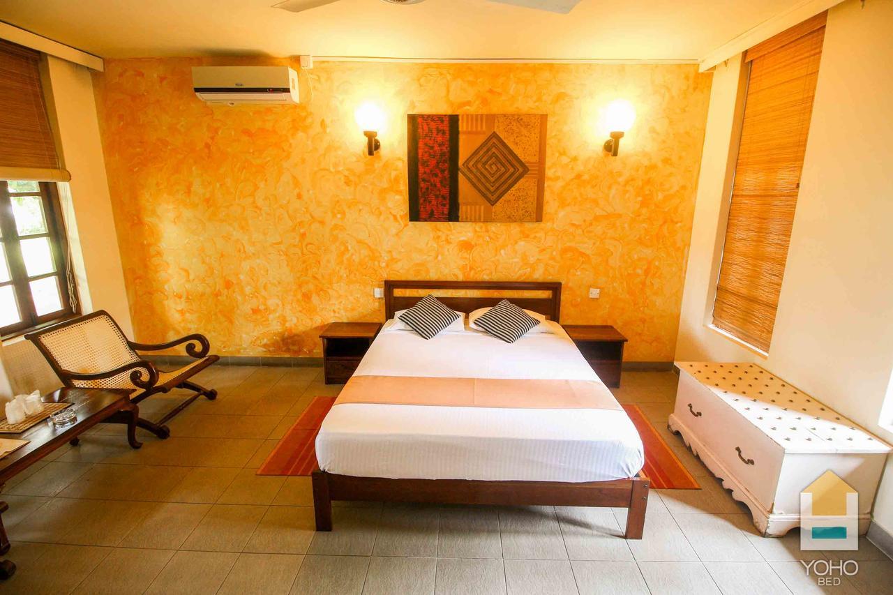 Yoho Rivi Ras Hotel Dehiwala-Mont Lavinia Extérieur photo