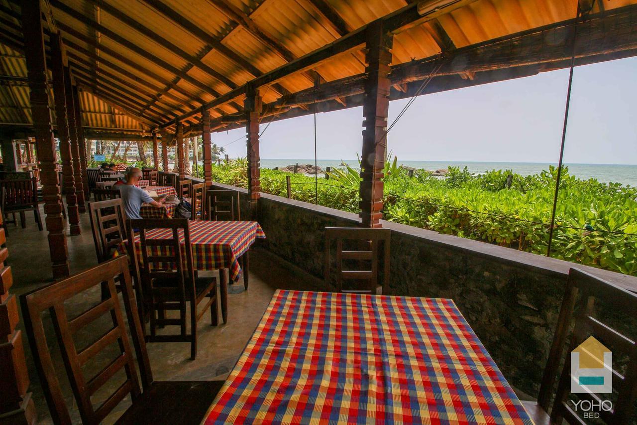 Yoho Rivi Ras Hotel Dehiwala-Mont Lavinia Extérieur photo