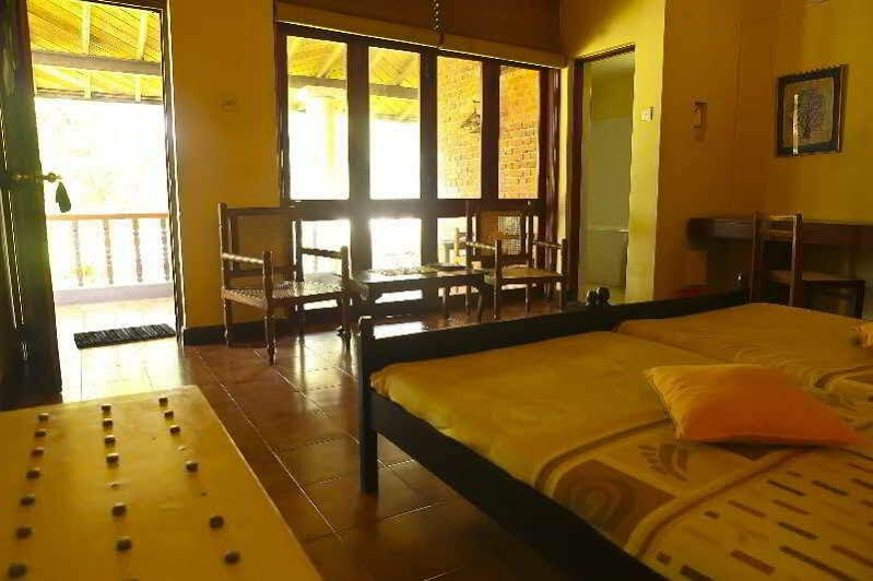 Yoho Rivi Ras Hotel Dehiwala-Mont Lavinia Extérieur photo